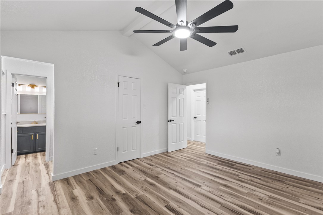5718 Crestgrove Dr Property Photo 12