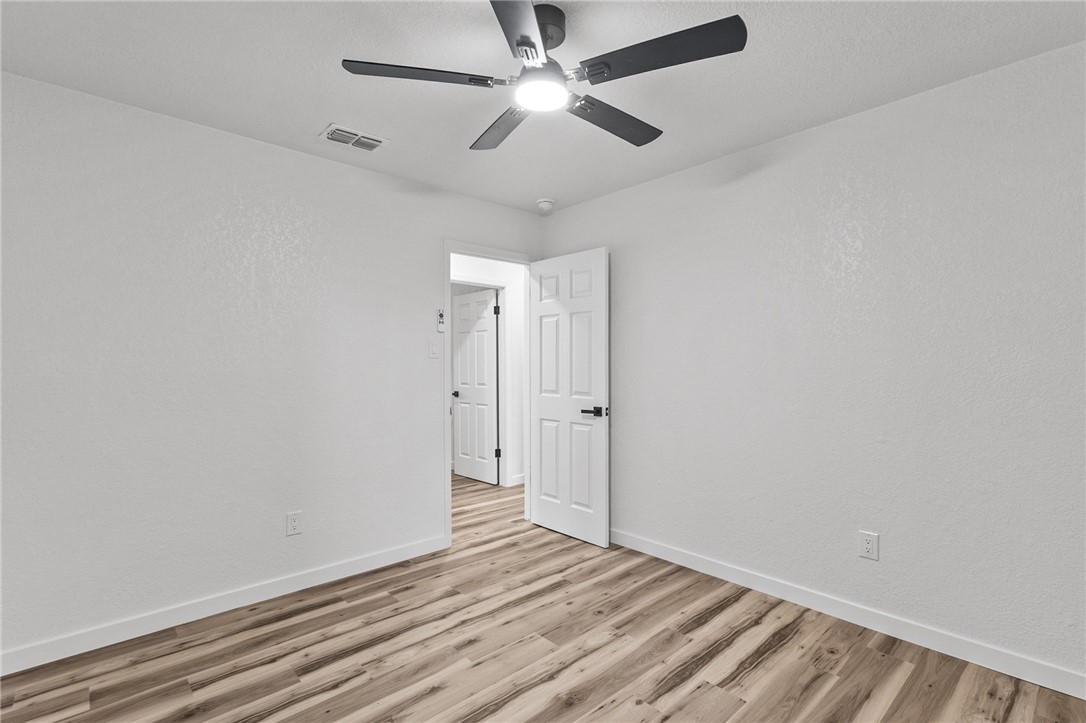 5718 Crestgrove Dr Property Photo 16