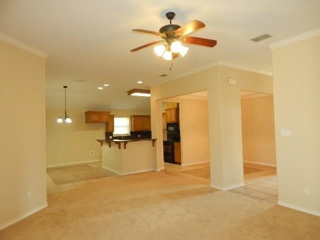 6806 Windy Creek Dr Property Photo 4