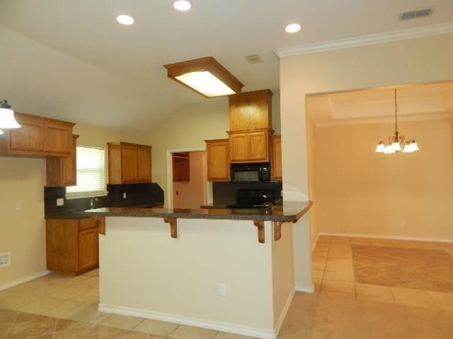 6806 Windy Creek Dr Property Photo 6