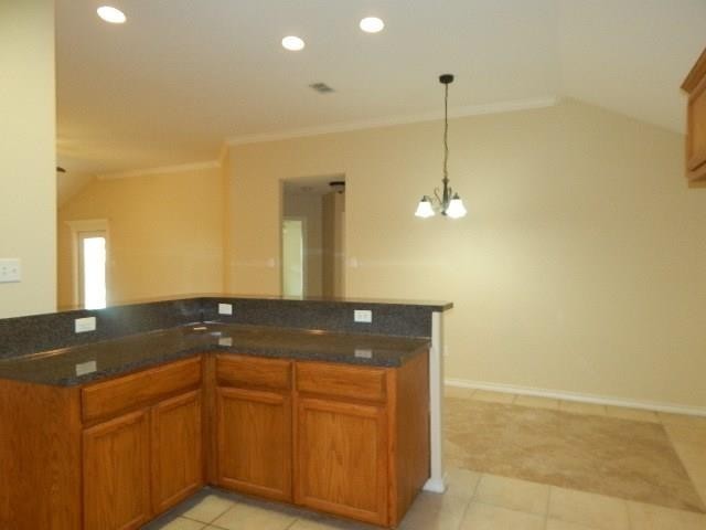 6806 Windy Creek Dr Property Photo 8