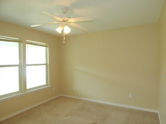 6806 Windy Creek Dr Property Photo 17