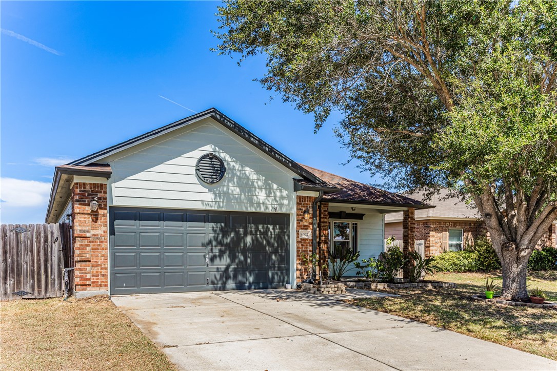 6522 Purplewing Dr Property Photo 3