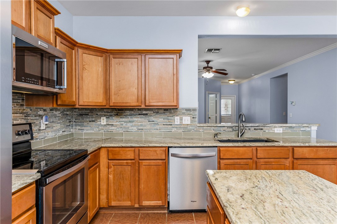 6522 Purplewing Dr Property Photo 18