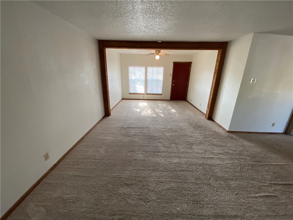 737 Westchester Dr Property Photo 4