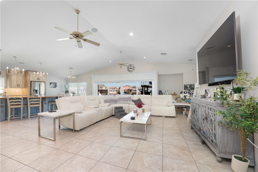 13730 Hawksnest Bay Dr Property Photo 9