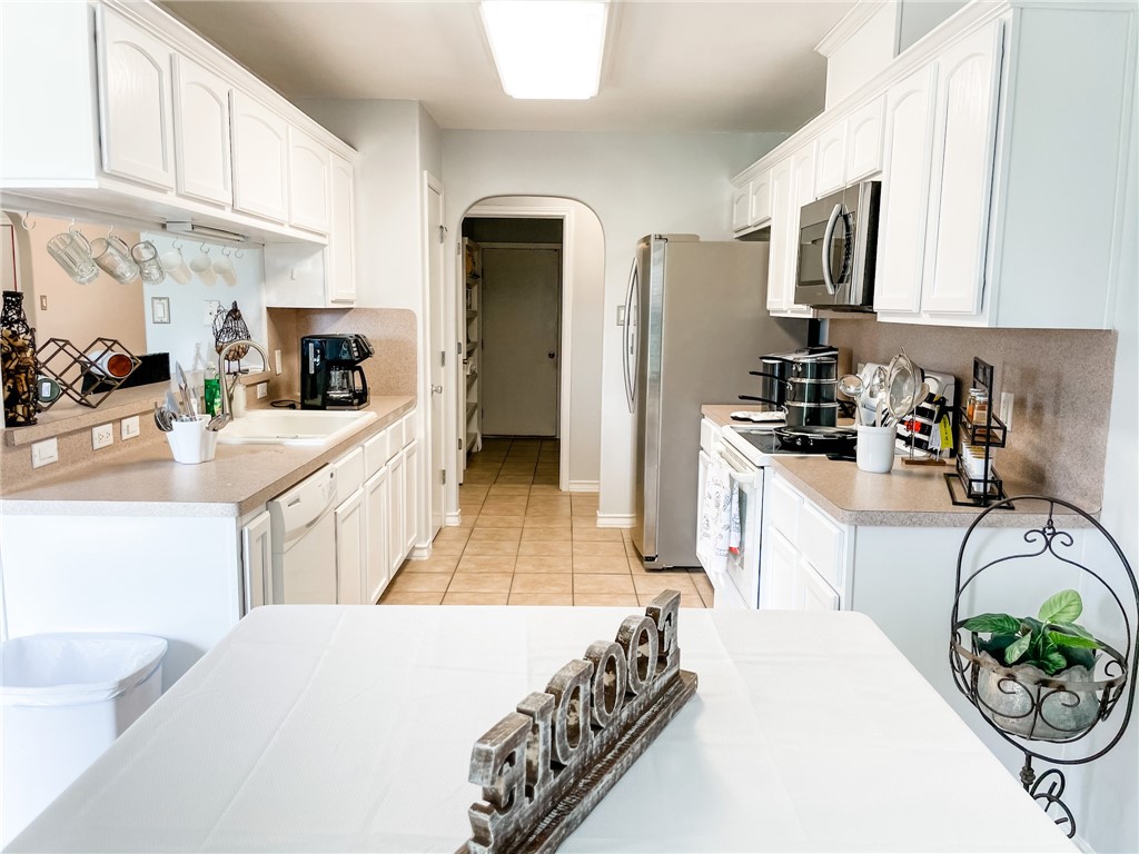 13901 Lighthouse Dr Property Photo 14