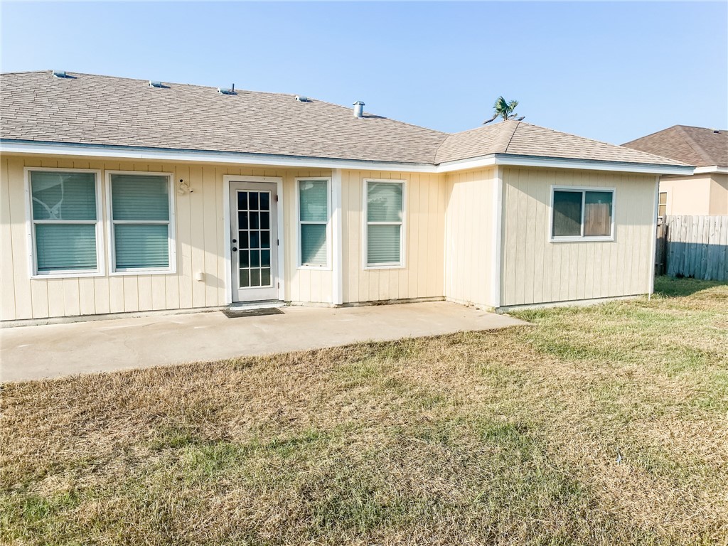 13901 Lighthouse Dr Property Photo 38