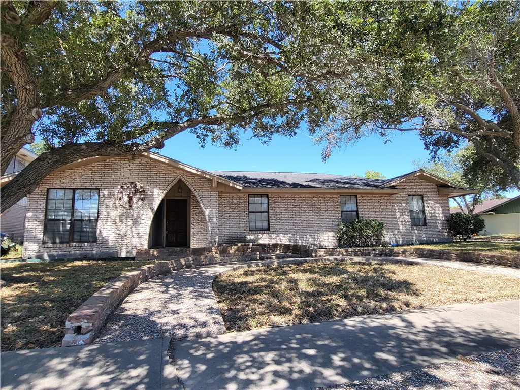 4522 Coventry Property Photo 1