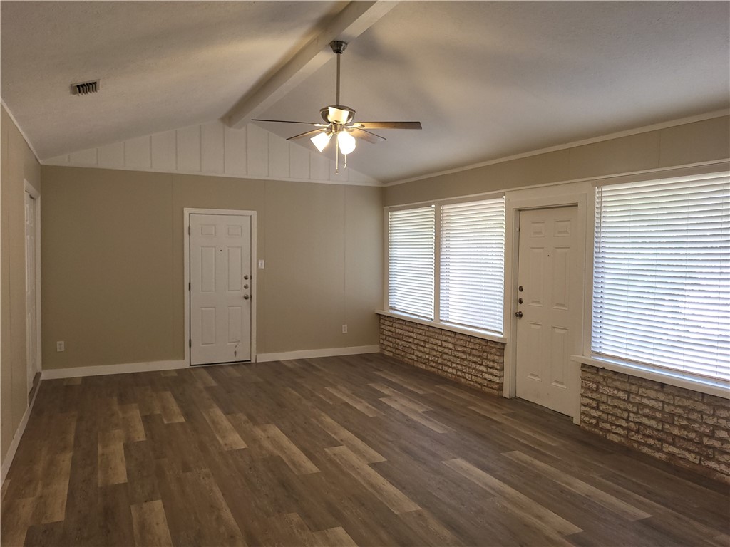 4522 Coventry Property Photo 7