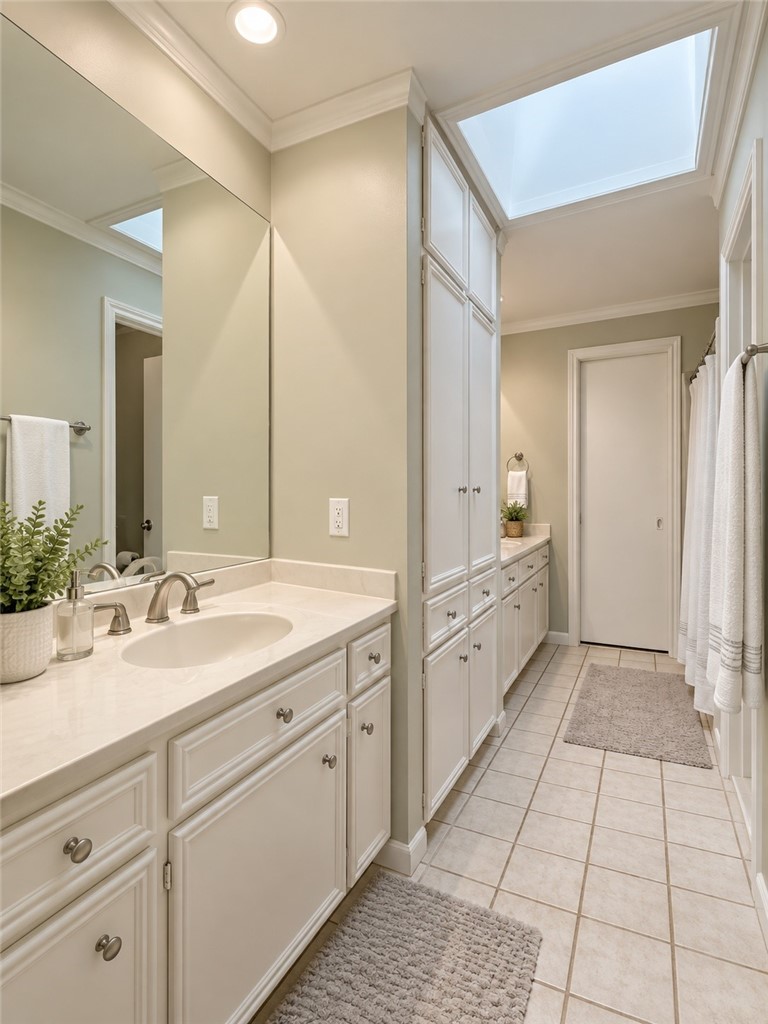 4910 Wooldridge Property Photo 15