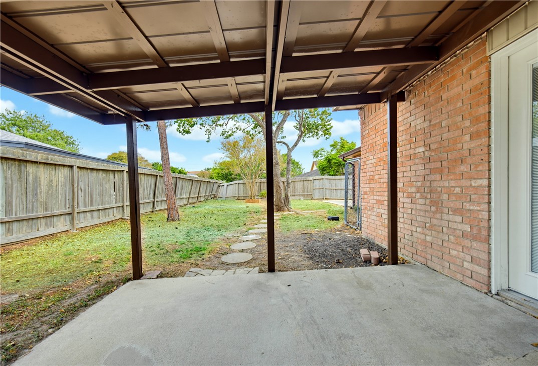 7030 Sandra Property Photo 28