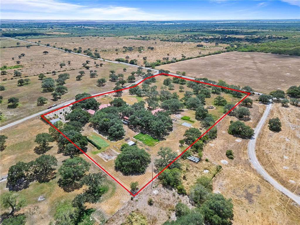 555 Silver Creek Property Photo 3