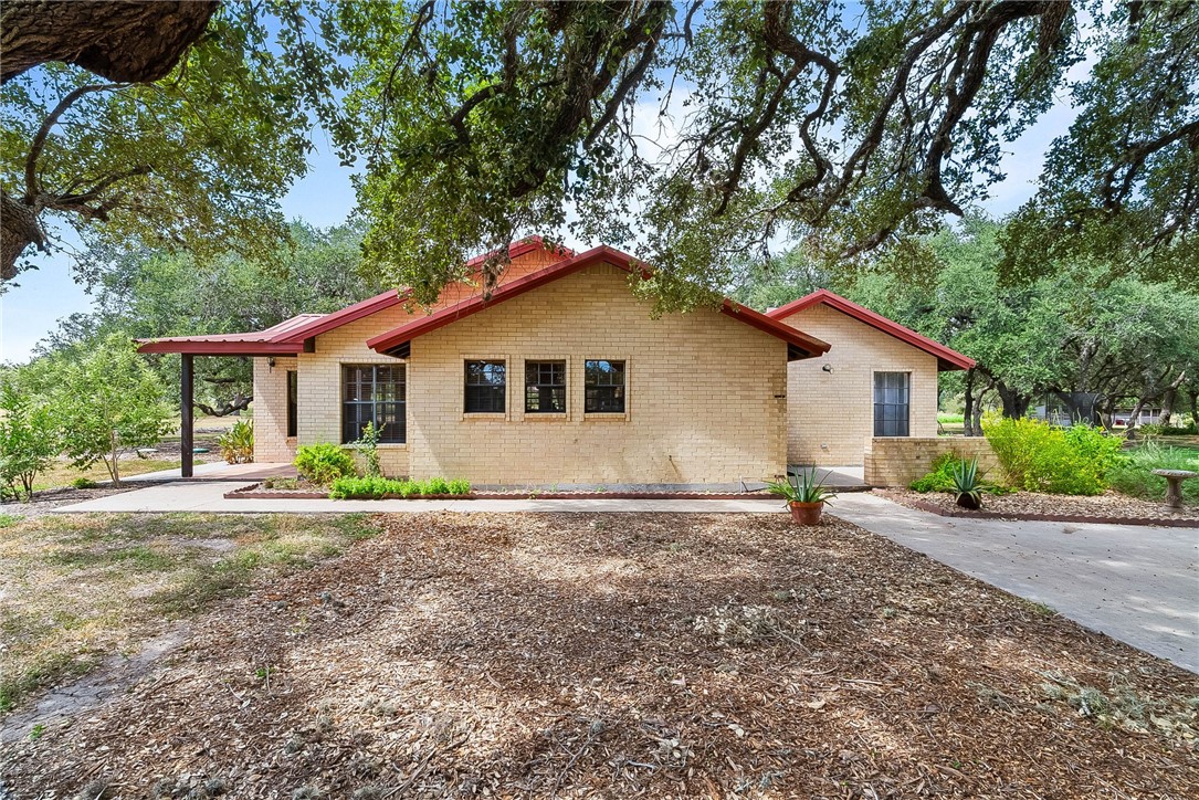 555 Silver Creek Property Photo 12