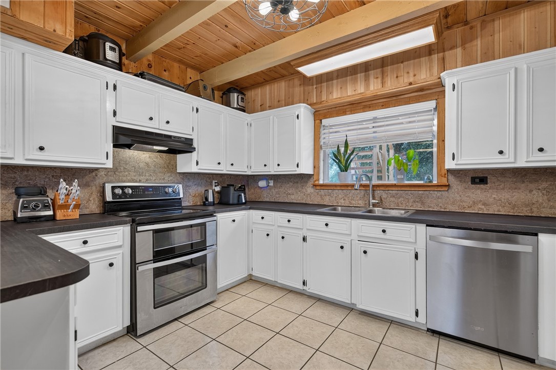 5474 Sunset Property Photo 18