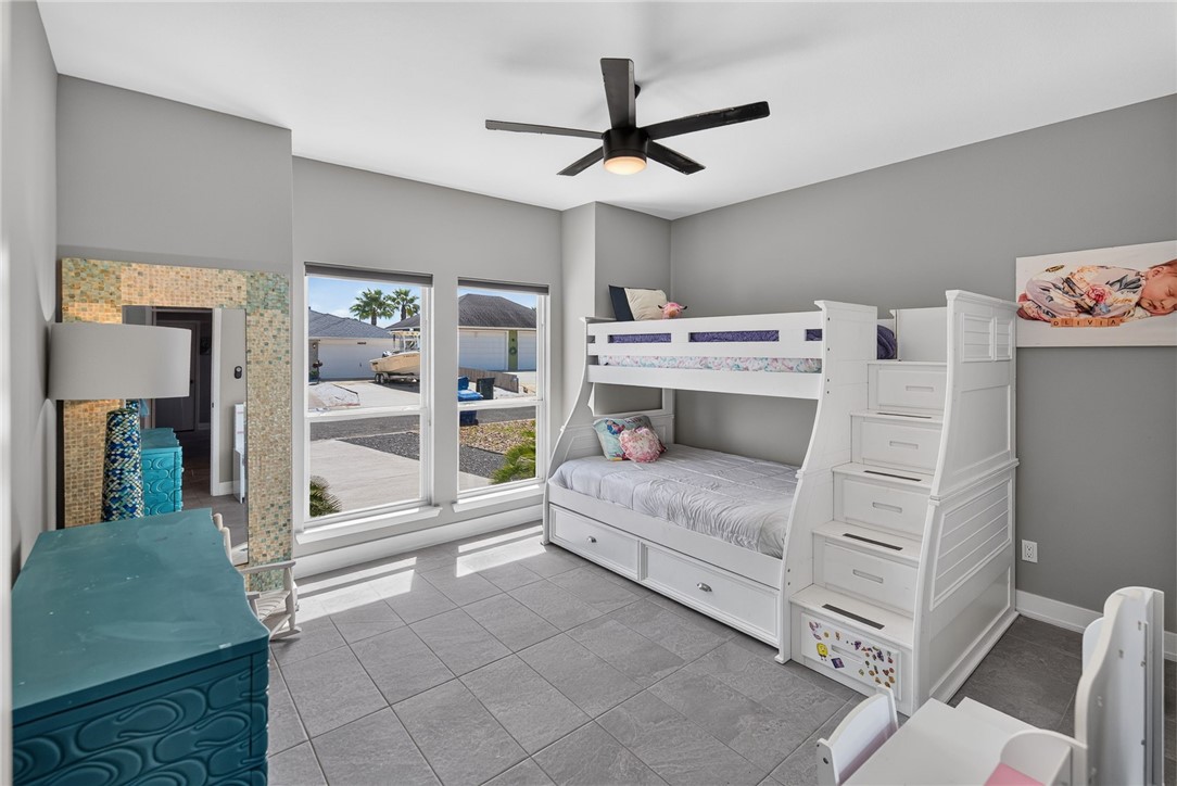 14845 Quarterdeck Dr Property Photo 19