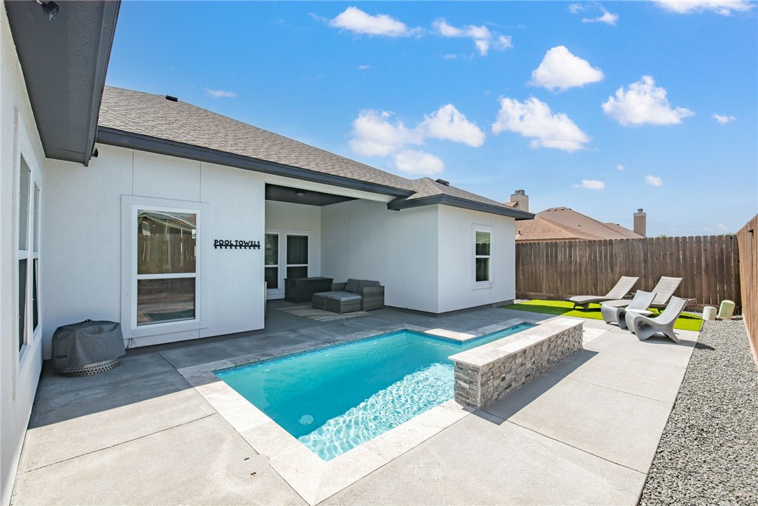14845 Quarterdeck Dr Property Photo 34