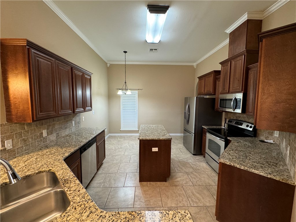 8213 Azimuth Ct Property Photo 2