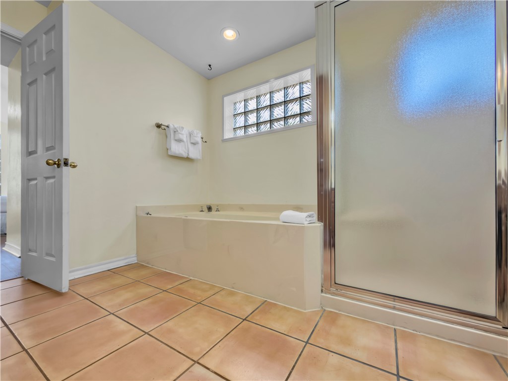 337 Paloma St Property Photo 22