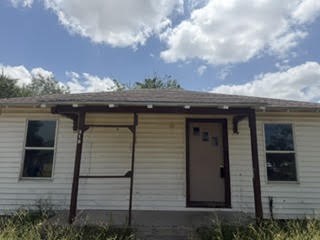 319 S Nueces St Property Photo 1