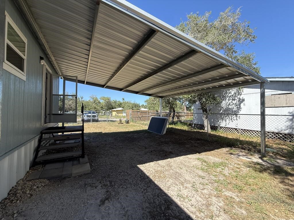 137 Lantana Dr Property Photo 14