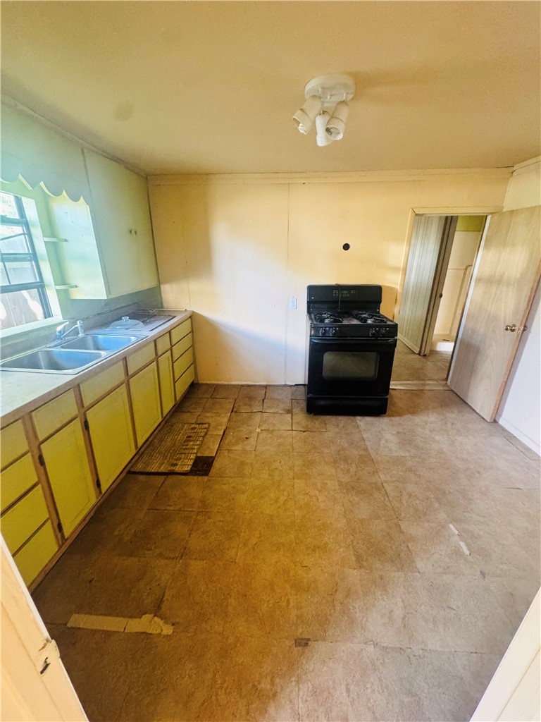 3010 Fm 763 Property Photo 9