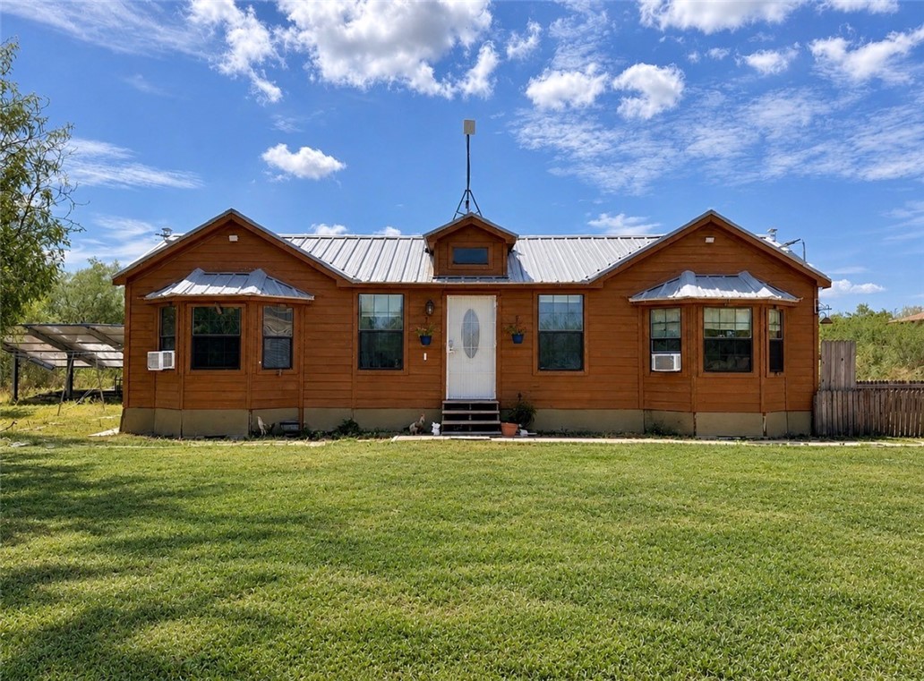 6995 County Road 12 Property Photo 1