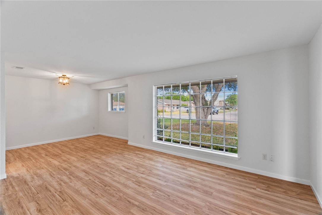 1819 Baffin Dr Property Photo 6