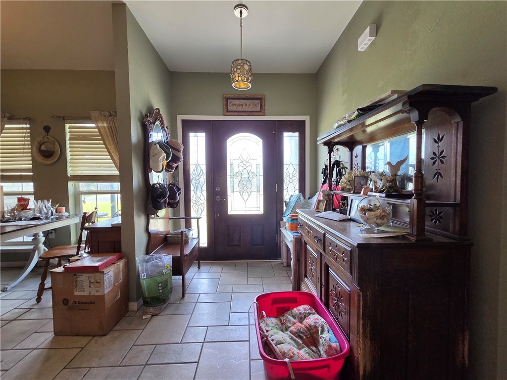 111 Paso Madera Property Photo 10