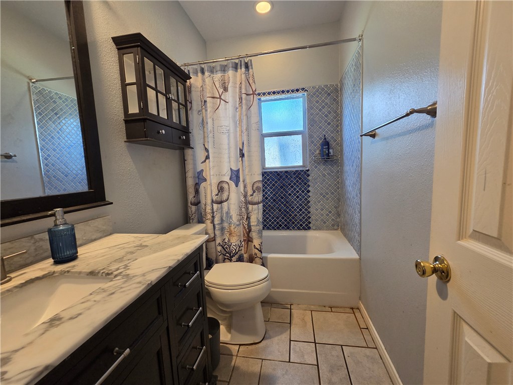111 Paso Madera Property Photo 18