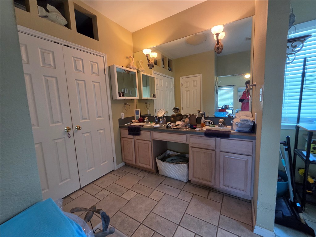 111 Paso Madera Property Photo 26