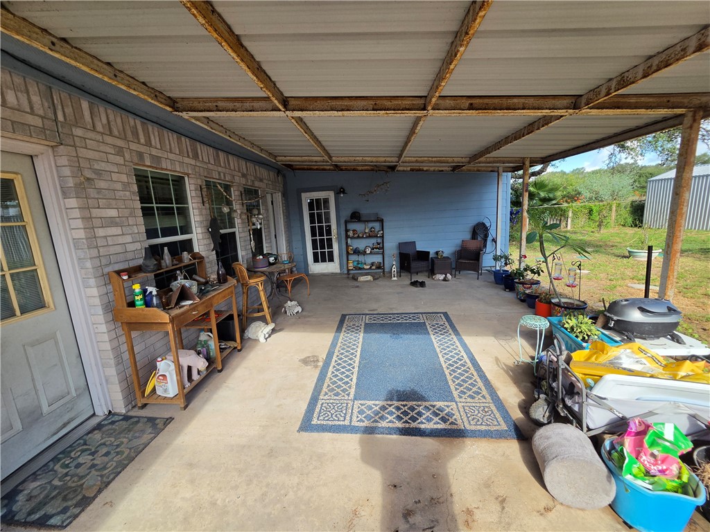 111 Paso Madera Property Photo 28