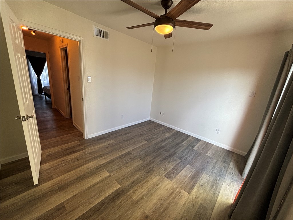 4141 Whiteley Dr 203 Property Photo 2
