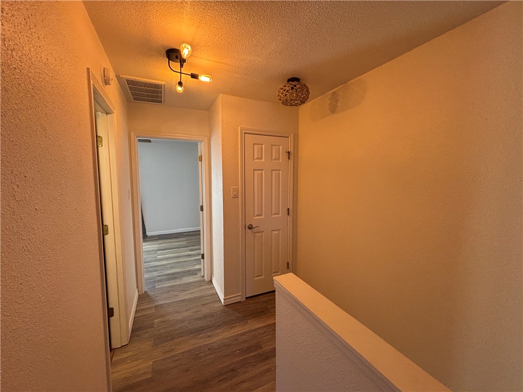 4141 Whiteley Dr 203 Property Photo 8