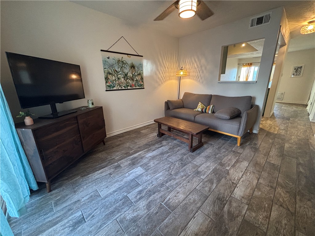 4141 Whiteley Dr 203 Property Photo 14