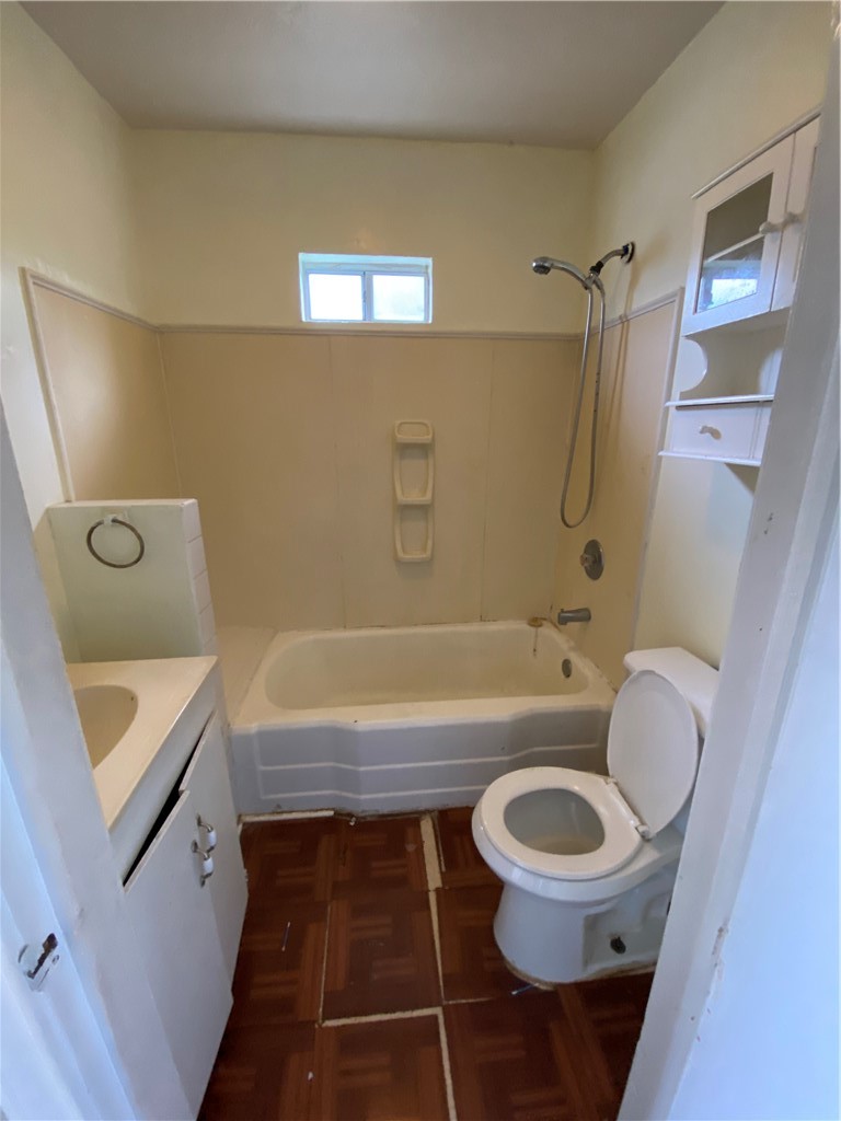 1224 6th St 1 Property Photo 5
