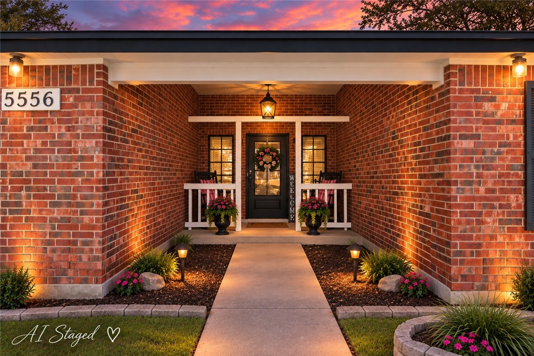 5556 Sunrise Property Photo 8