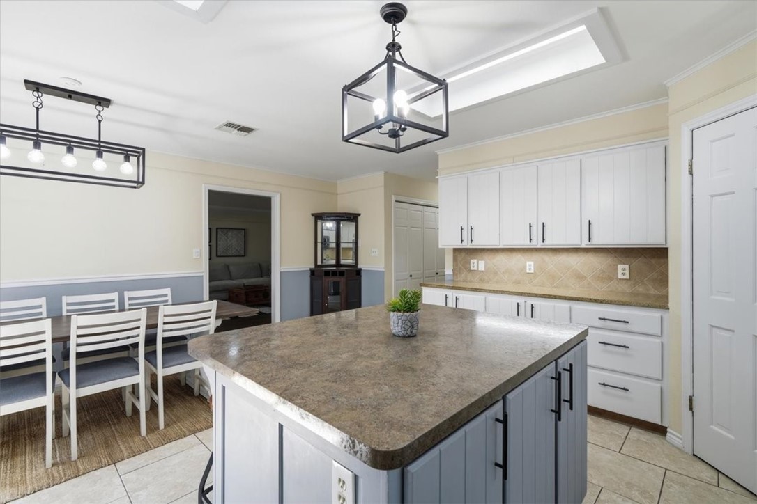 5556 Sunrise Property Photo 13