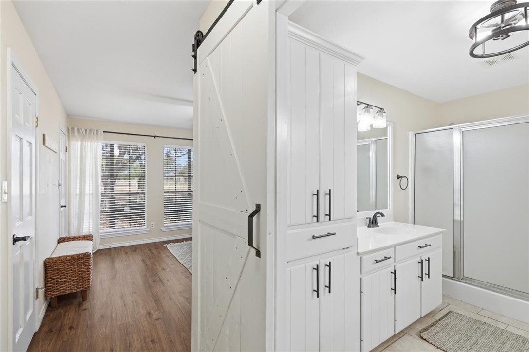 5556 Sunrise Property Photo 19