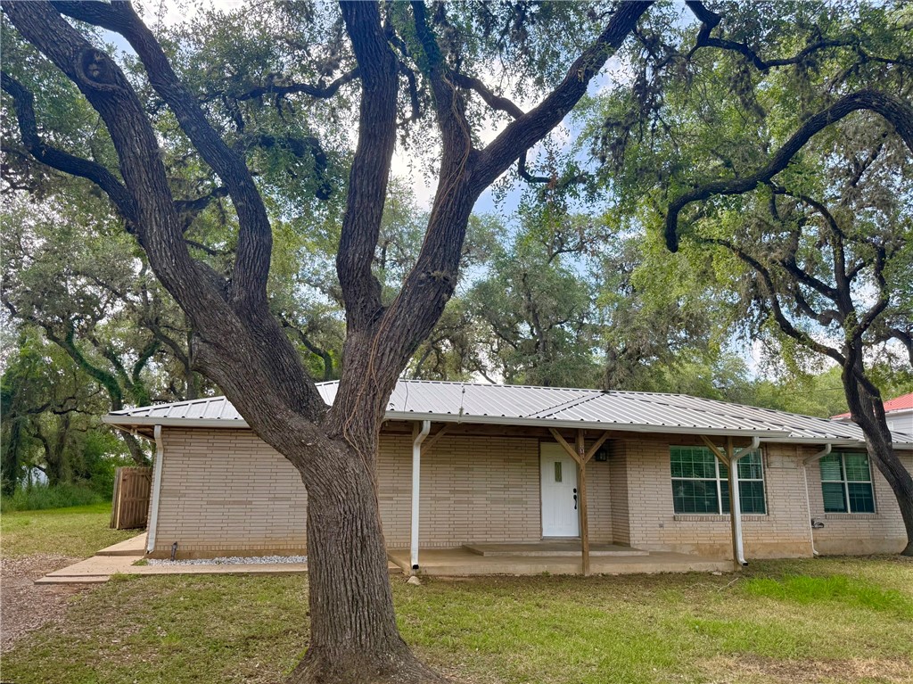 170 White Lane Property Photo 3