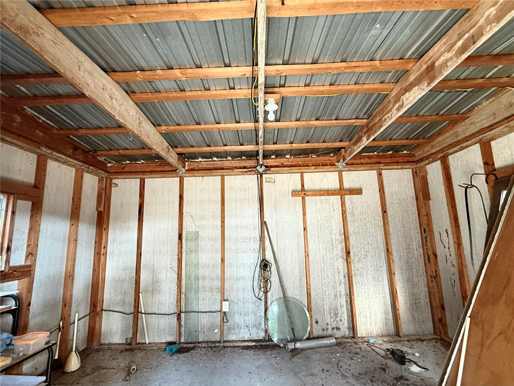 170 White Lane Property Photo 31
