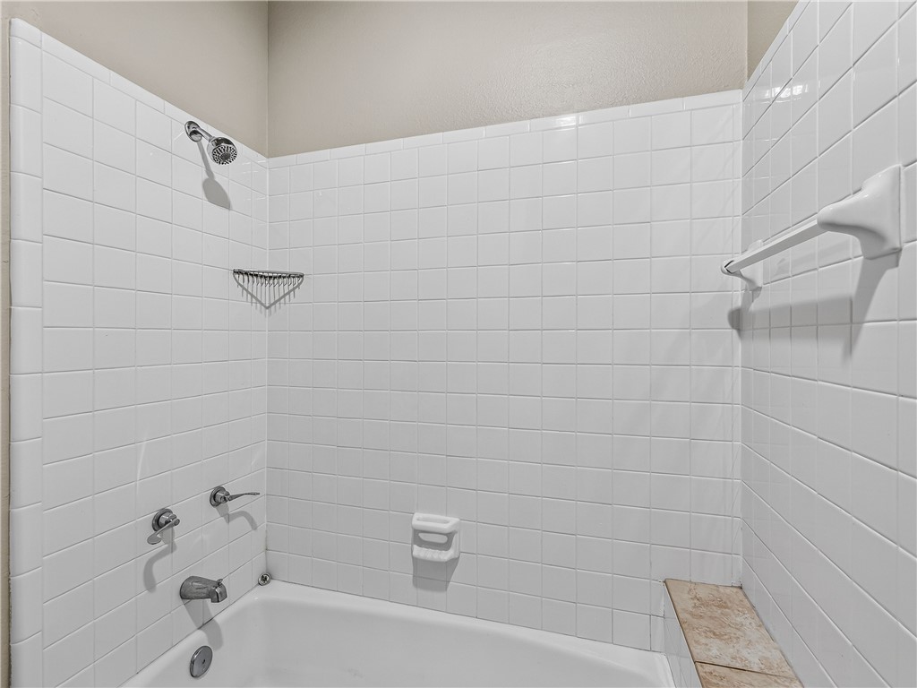 210 Oak Bay St 902 Property Photo 9