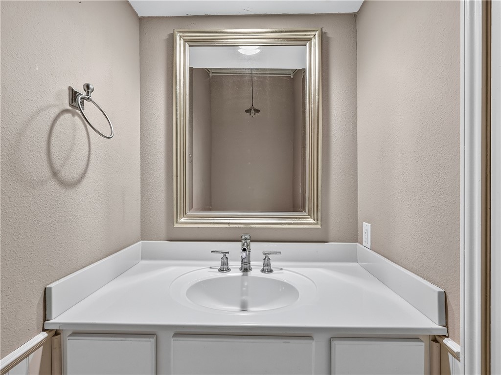 210 Oak Bay St 902 Property Photo 11