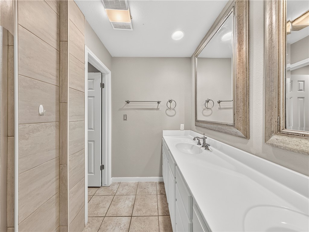 210 Oak Bay St 902 Property Photo 29