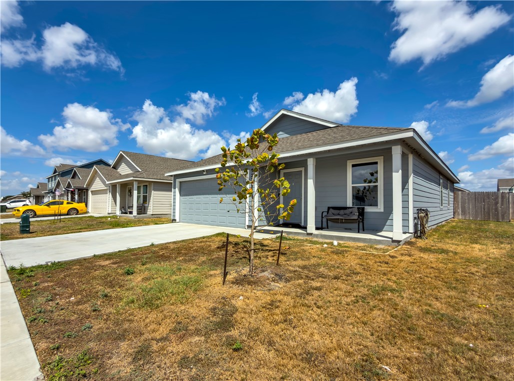 9230 Scottish Oak St Property Photo 3