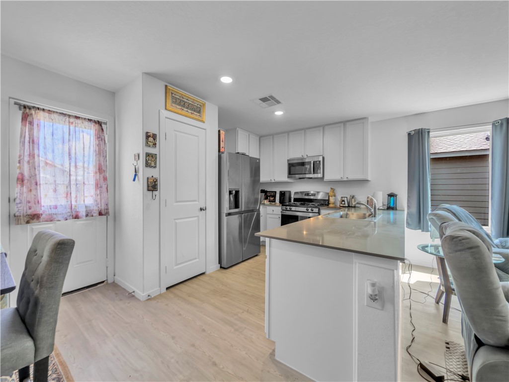 9230 Scottish Oak St Property Photo 16