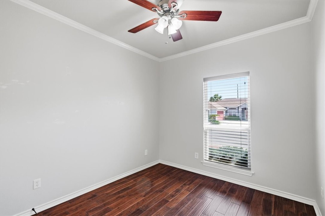 482357 Property Photo 30