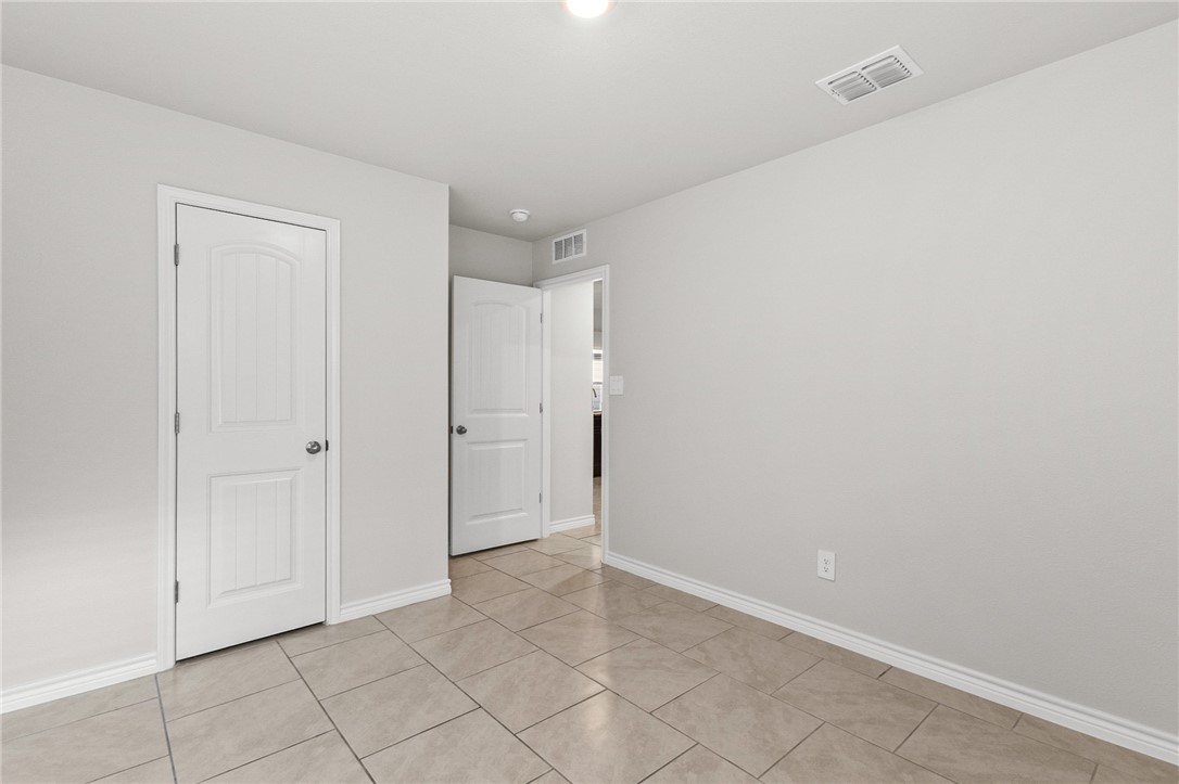 7618 Cowboy Trail Lane Property Photo 17