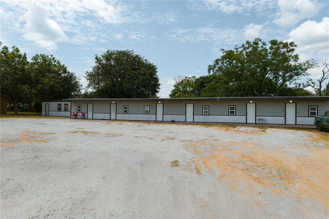 315 N Front St Property Photo 3