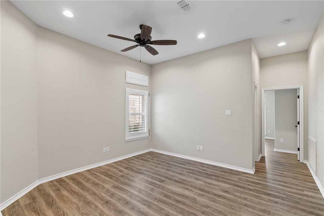 5805 English Ln Property Photo 10